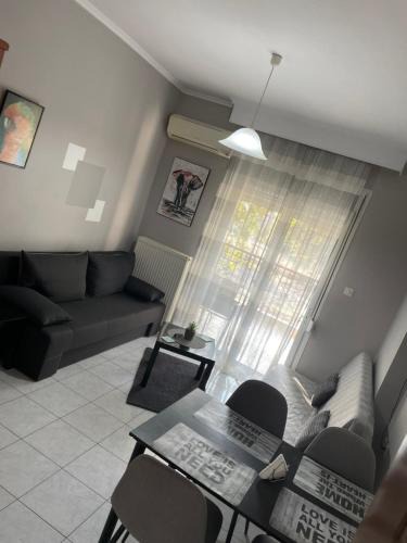 Serres Apartment | Διαμέρισμα με θέα σε πάρκο!