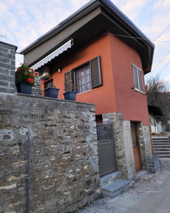 North Tzoumerka House | Ξενώνας museum 1ου ορόφου στο Ελληνικό Ιωαννίνων