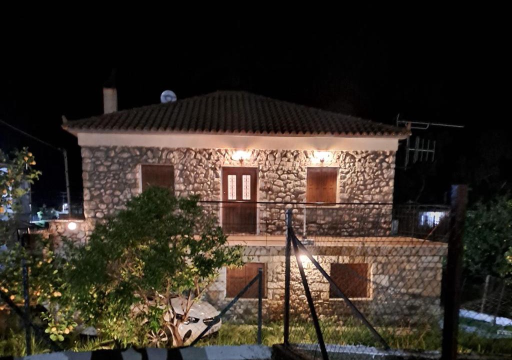 Lepreo House | Το πέτρινο της Δώρας