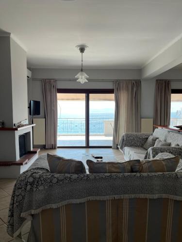 Menidion House | Όμορφο διαμέρισμα με εκπληκτική θέα