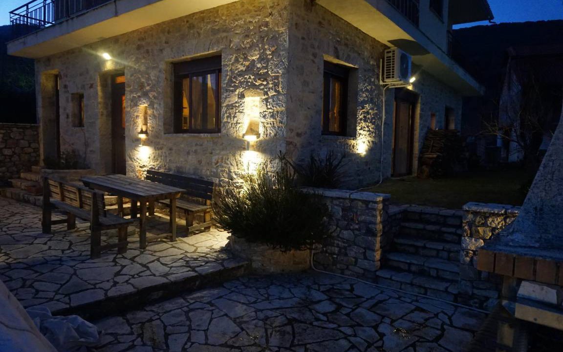 Kalavrita House | 100 m² House ∙ 2 bedrooms ∙ 6 guests