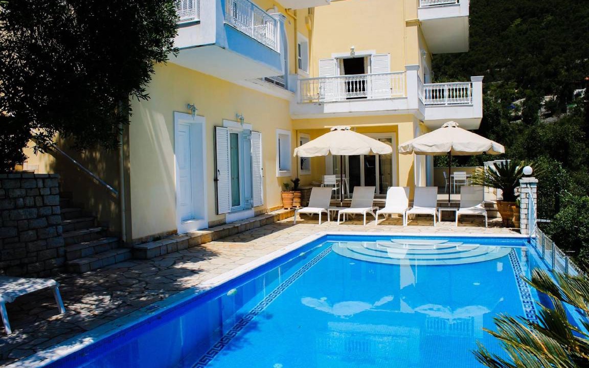 Vlachatika House | 100 m² House ∙ 5 bedrooms ∙ 10 guests