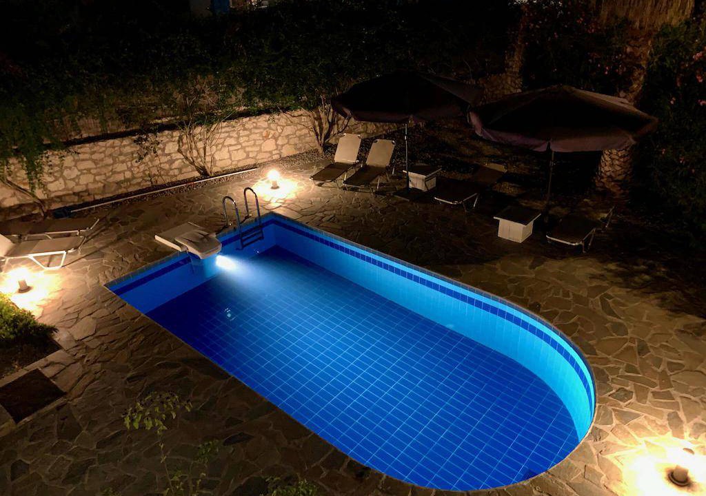 Loutra Villa | 100 m² Villa ∙ 3 bedrooms ∙ 6 guests