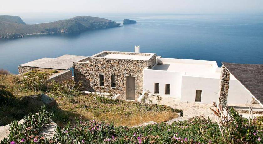 Serifos Villa | 105 m² Villa ∙ 2 bedrooms ∙ 4 guests