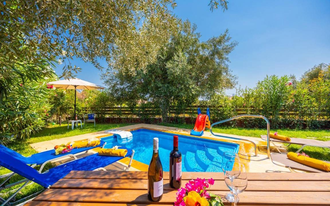 Spartia Villa | 120 m² Villa ∙ 2 bedrooms ∙ 4 guests