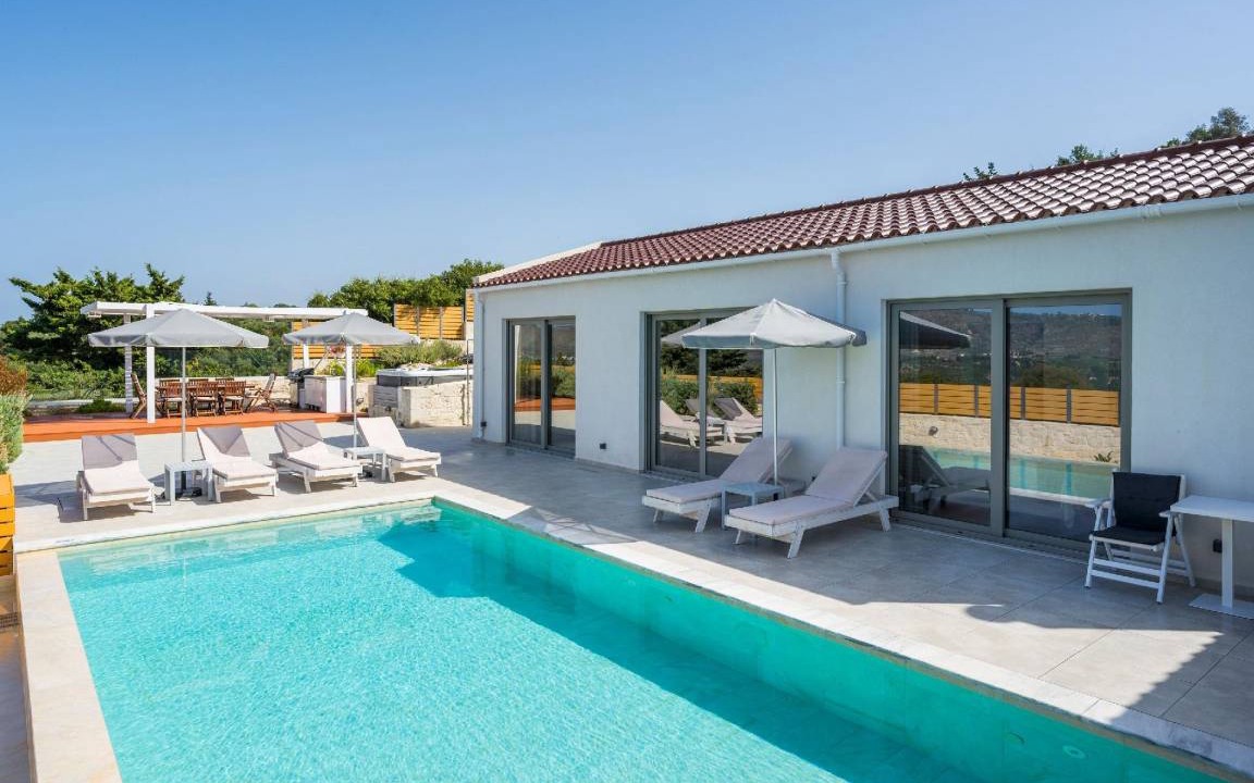Champatha House | 130 m² House ∙ 3 bedrooms ∙ 8 guests