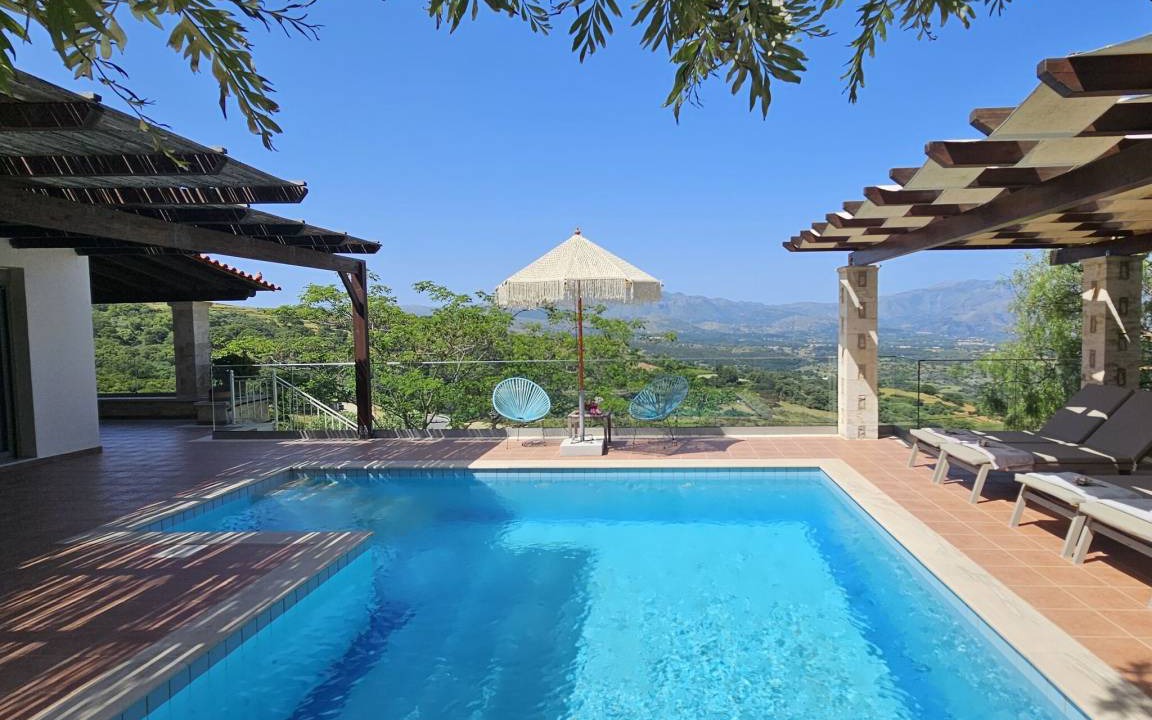 Kastellos Villa | 166 m² Villa ∙ 3 bedrooms ∙ 7 guests