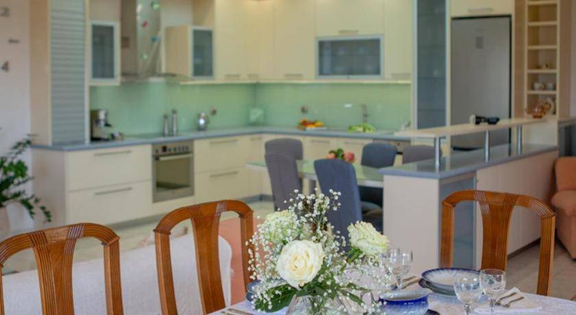 Ierapetra House | 170 m² House ∙ 3 bedrooms ∙ 6 guests