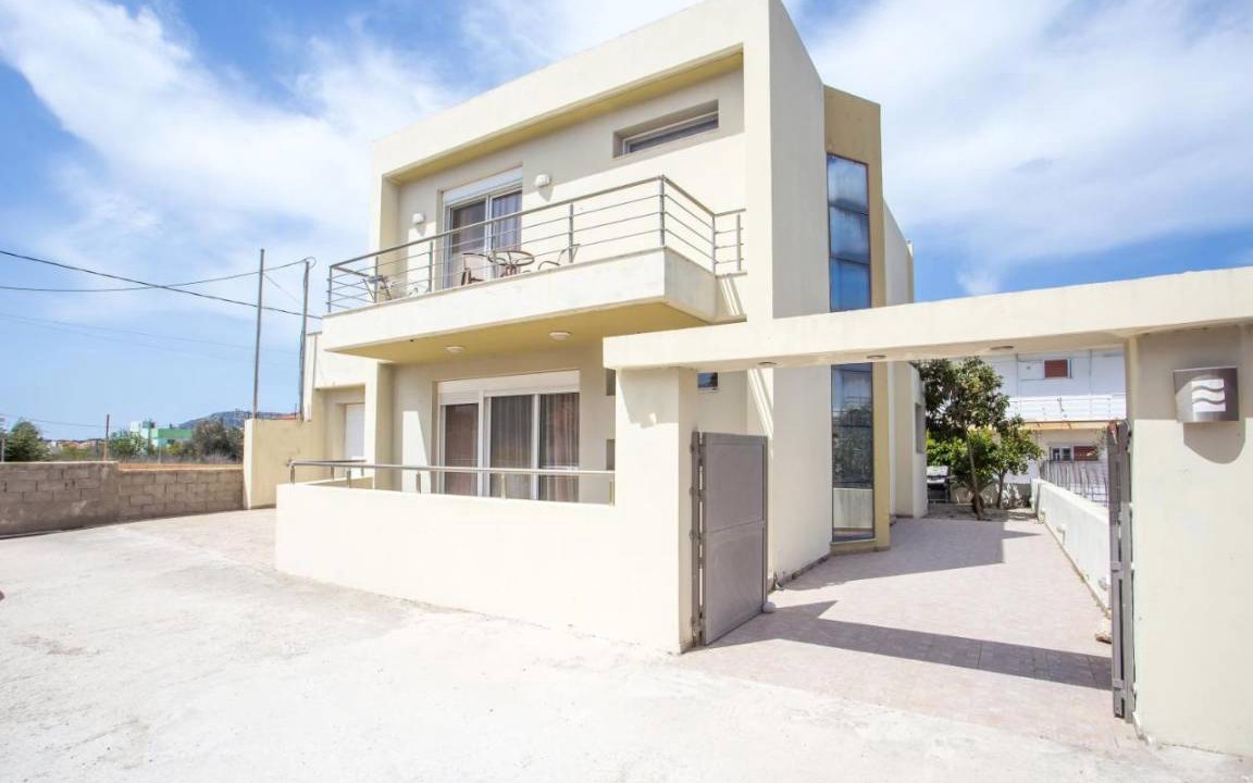 Pastida House | 174 m² House ∙ 3 bedrooms ∙ 8 guests