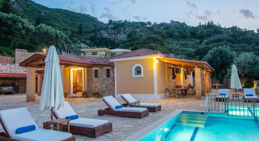 Xirokastello Villa | 200 m² Villa ∙ 3 bedrooms ∙ 8 guests