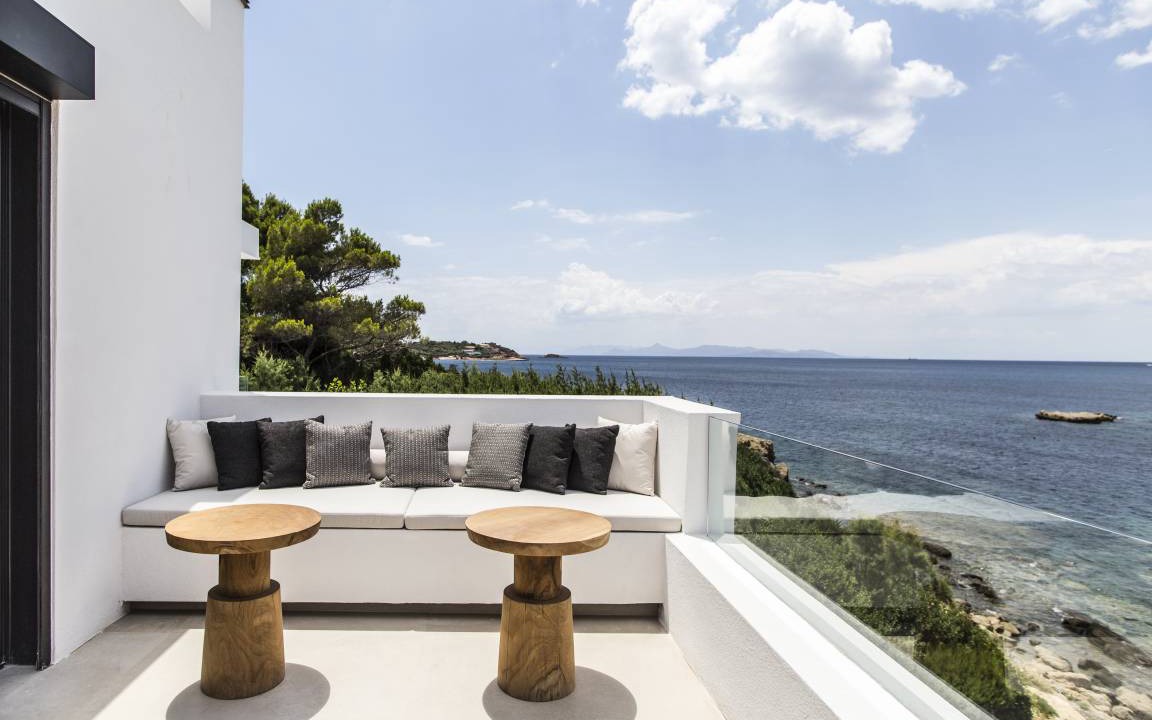 Kavouri Villa | 200 m² Villa ∙ 4 bedrooms ∙ 9 guests