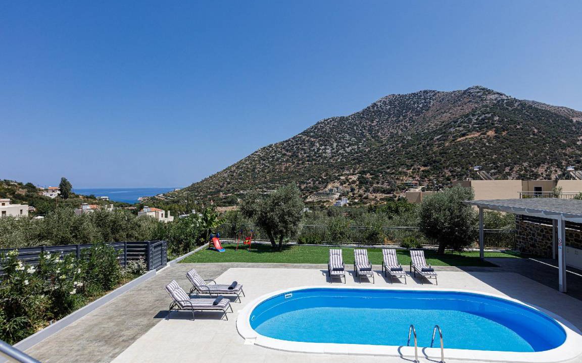 Vlichada House | 216 m² House ∙ 4 bedrooms ∙ 9 guests