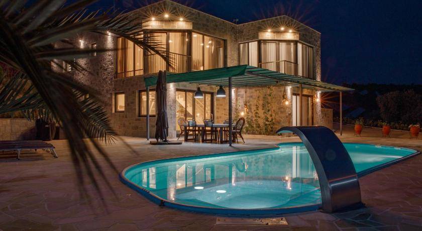 Thasos Resort | 220 m² Resort ∙ 3 bedrooms ∙ 9 guests