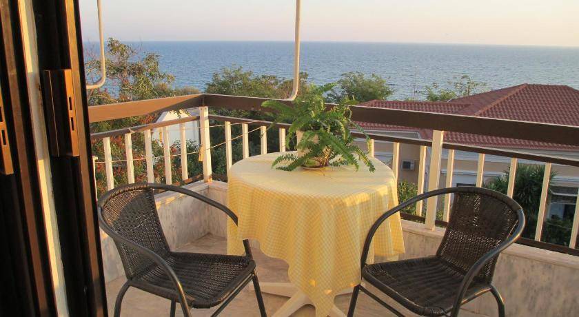 Plomari Bed & Breakfast | 23 m² Bed and breakfast ∙ 3 guests