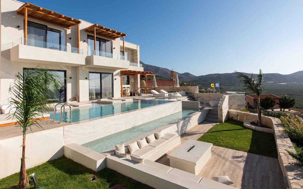 Limeniskos House | 280 m² House ∙ 7 bedrooms ∙ 16 guests