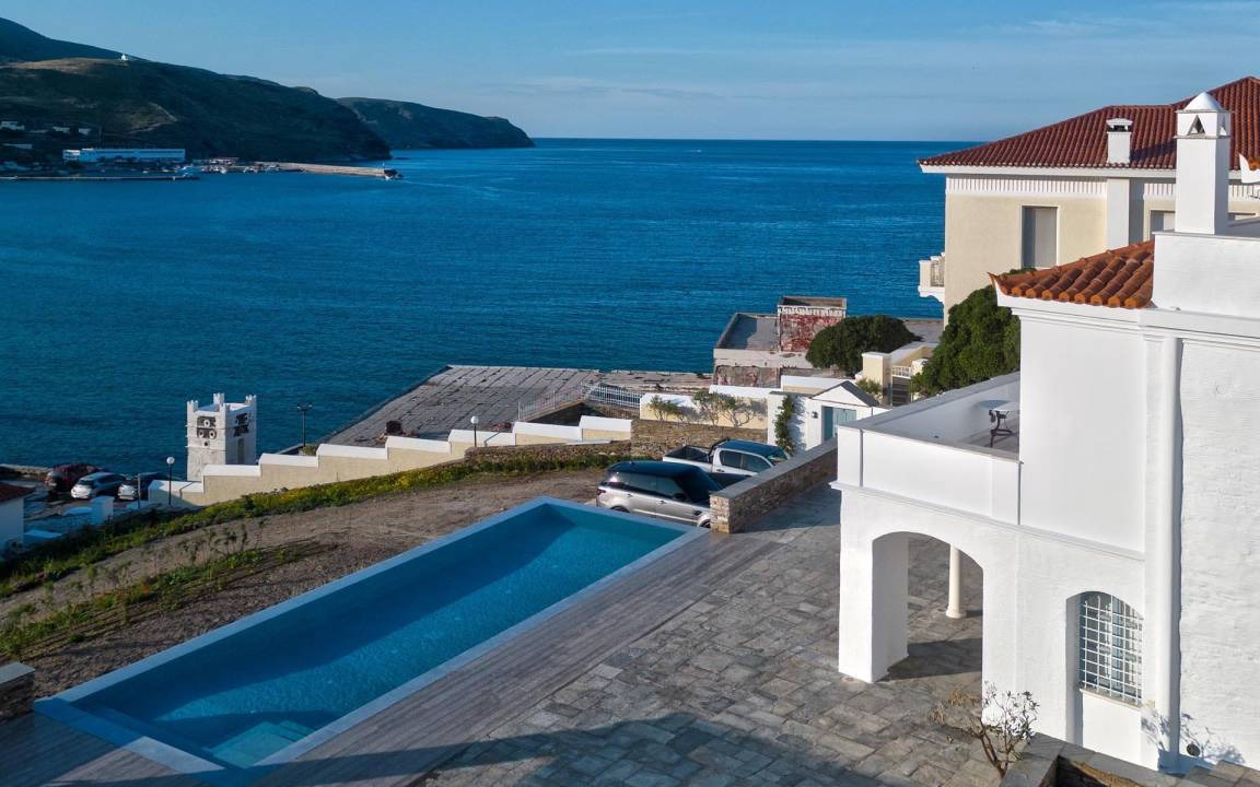 Paleopolis Villa | 500 m² Villa ∙ 8 bedrooms ∙ 16 guests