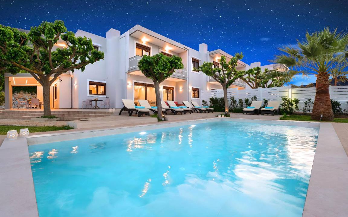 Georgioupolis House | 525 m² House ∙ 12 bedrooms ∙ 36 guests