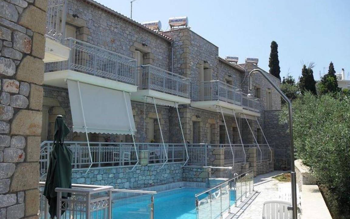 Stoupa Apartment | 60 m² Apartment ∙ 2 bedrooms ∙ 4 guests