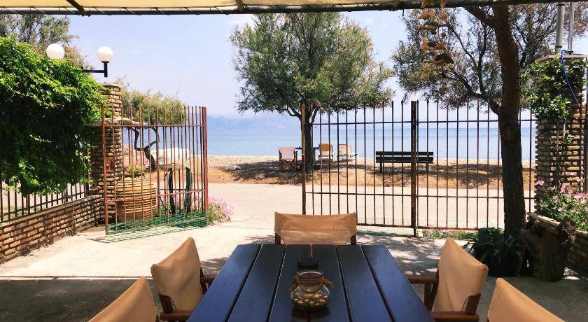 Sarakiniko House | 63 m² House ∙ 2 bedrooms ∙ 6 guests