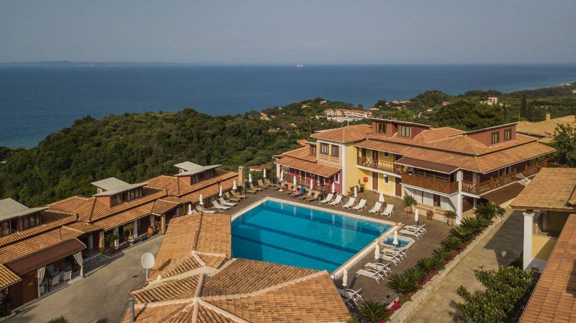 Xirokastello Apartment | 70 m² Serviced apartment ∙ 10 guests