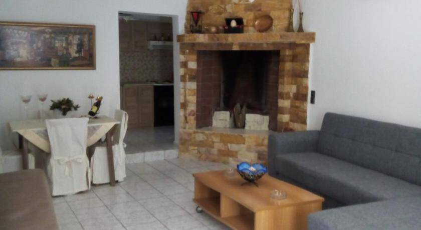 Sarkhos House | 75 m² House ∙ 1 bedroom ∙ 4 guests