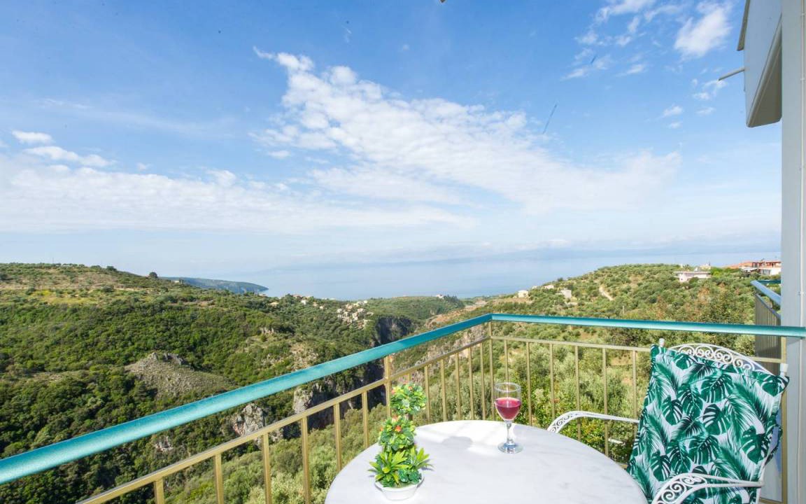 Megali Mantineia Apartment | 80 m² Apartment ∙ 2 bedrooms ∙ 4 guests