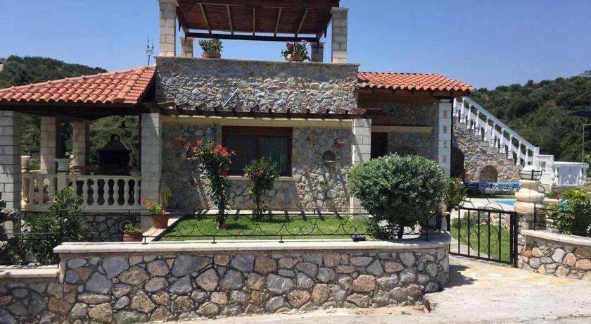 Exopoli House | 80 m² House ∙ 2 bedrooms ∙ 6 guests