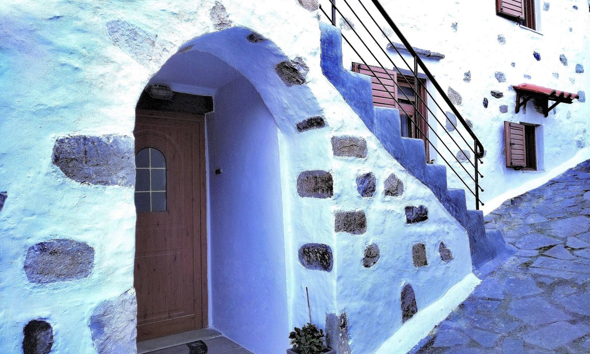 Yianniou House | Afroditi Traditional Cretan House. The Combination Of Comfort And Cretan Life.