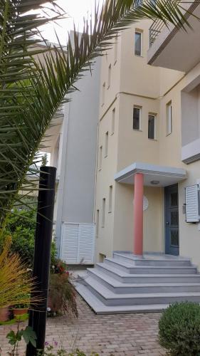 Paralia Porovitsis Apartment | Akrata Rose Garden Apartments II