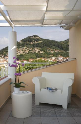 Nafpaktos Hotel | Akti