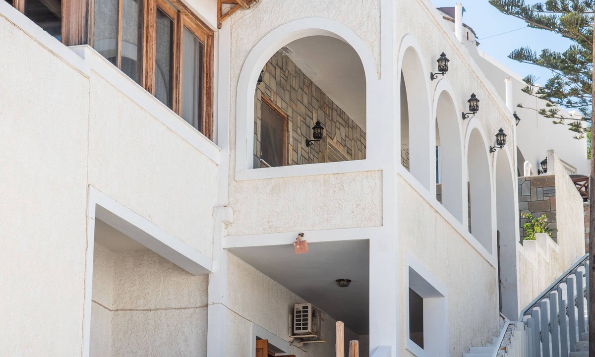Ios Town House | Almira Inn