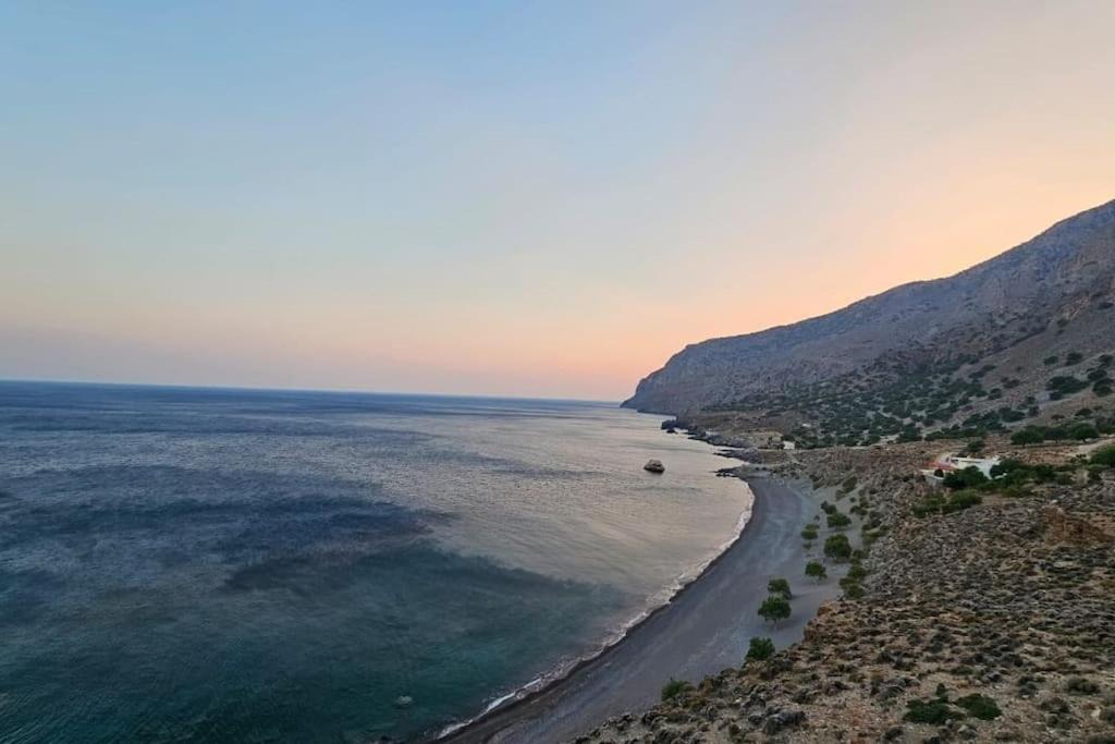 Archanes-Asterousia Apartment | Amazing seafront house with private beach