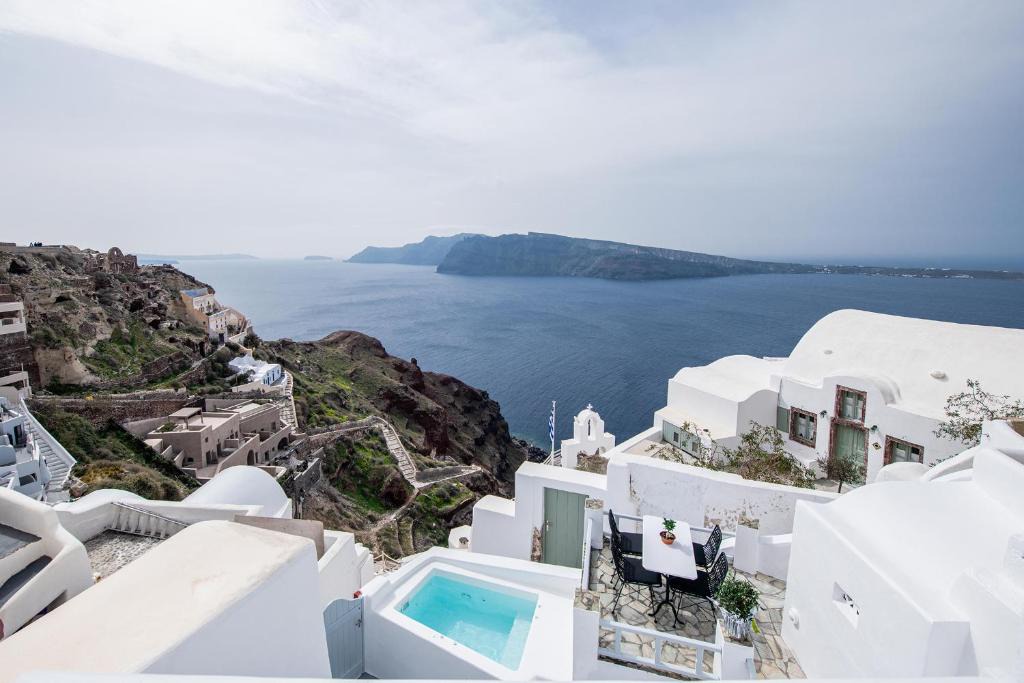 Oia Villa | Ambi Villas Santorini