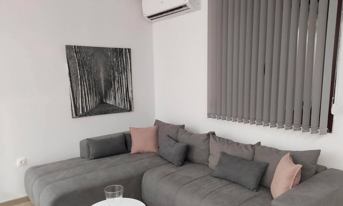 Nea Skioni Apartment | Anchors Aweigh 50m From The Sea