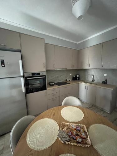 Kiparissia Apartment | Angelic Home