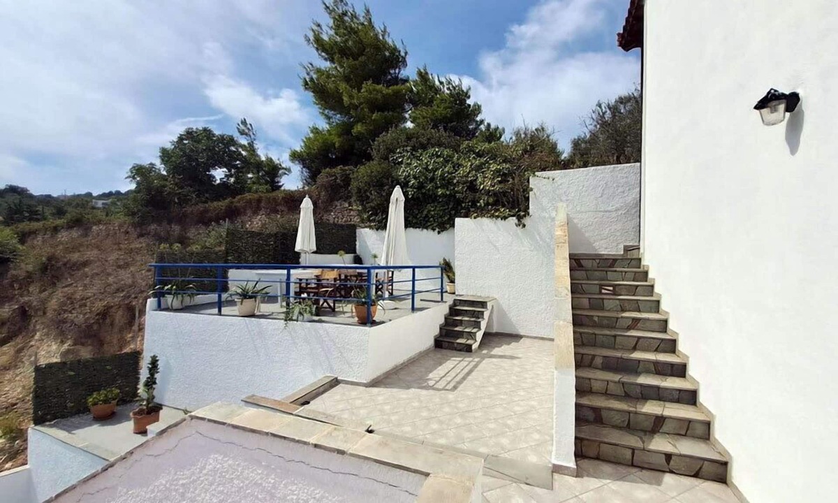Patitiri House | Anna Pension