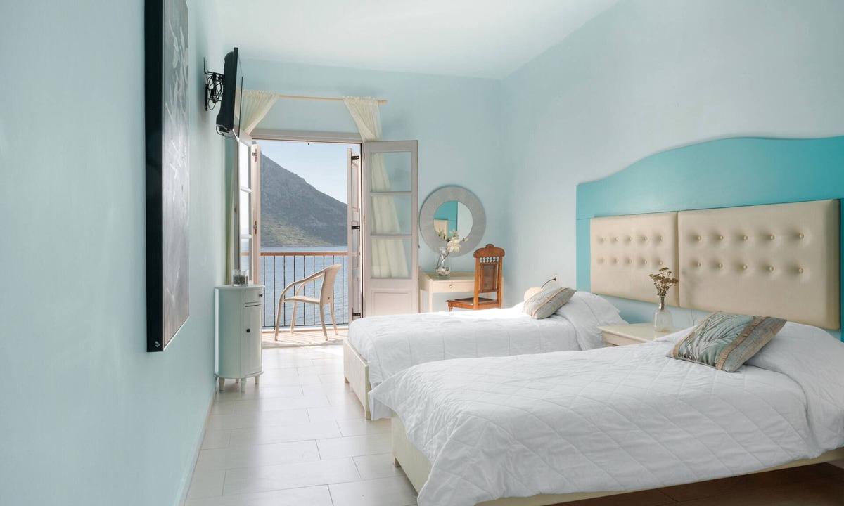 Massouri Apartment | Apartment 'Hera Sea View' with Shared Garden, Wi-Fi and Air Conditioning