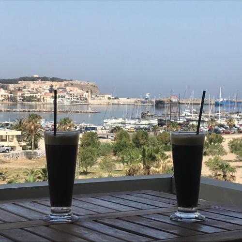 Rethymno Apartment | Apartment on the Beach with View