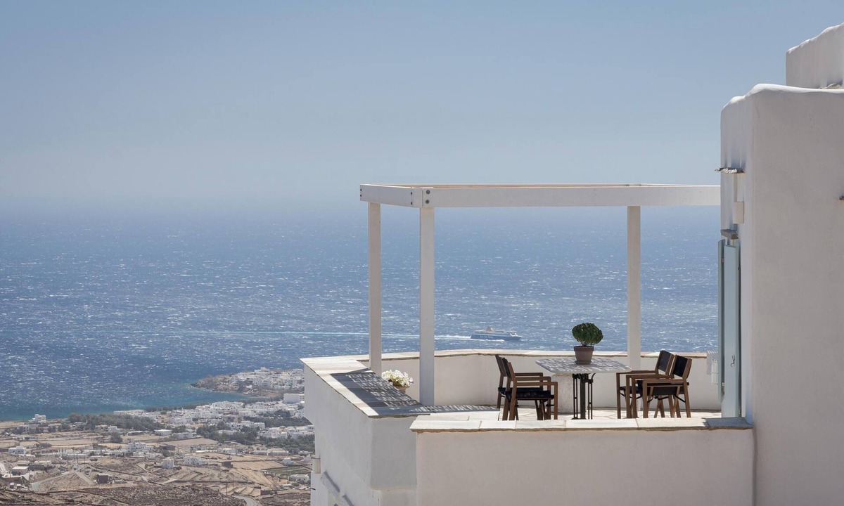 Tinos Town Apartment | Azure 1 by Morfes Luxury Apartments