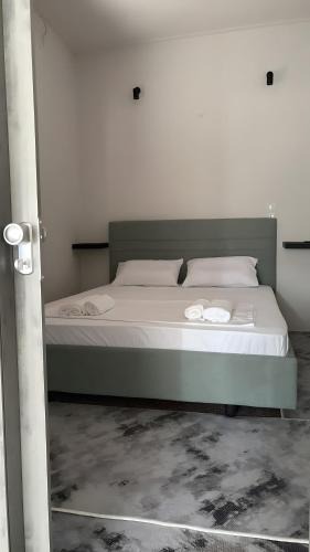 Nea Peramos House | Azure Nest