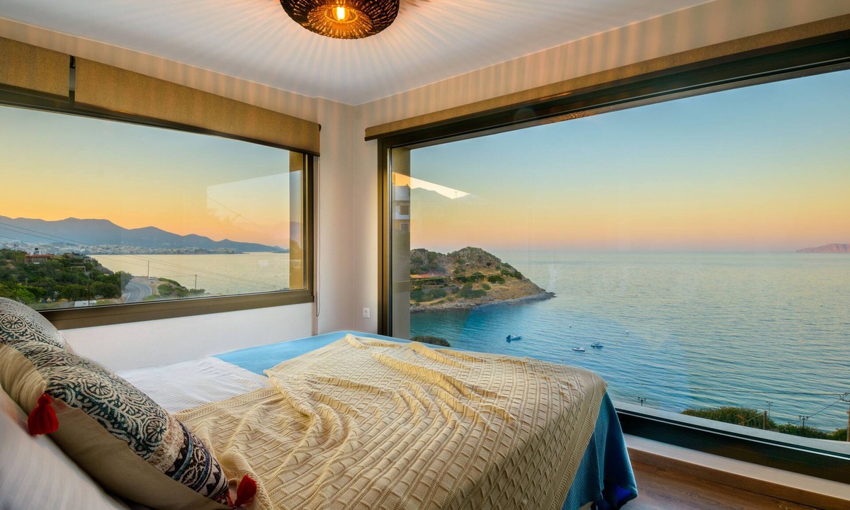 Ammoudara Villa | Beachfront villa with hot tub- breathtaking seaview