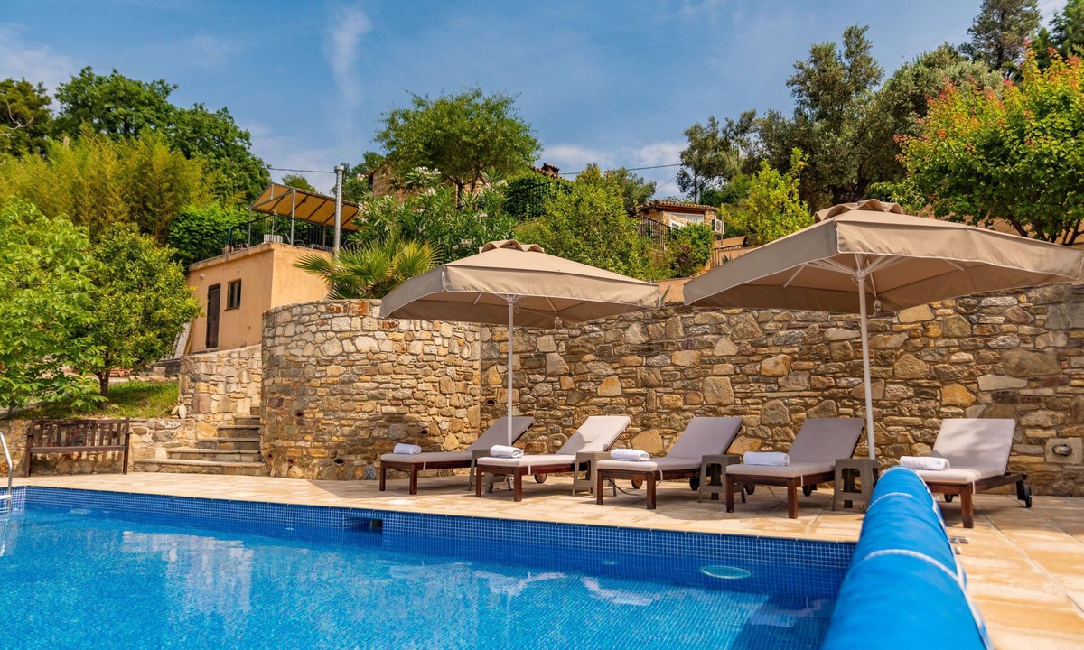 Enoria Villa | Beautiful Family Villa With Heated Swimming Pool And Stunning Sea/Mountain View
