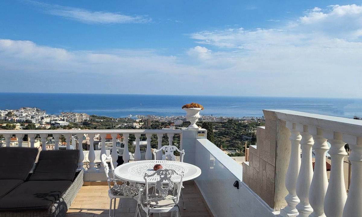 Piskopiano Apartment | Beautiful and Spacious Room near Cretan Sea