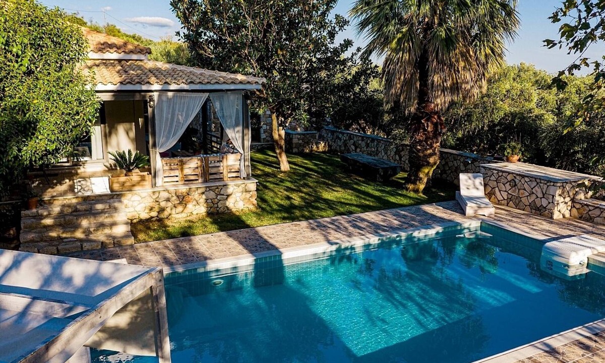 Fiolitis Villa | Beautifully-Appointed Villa, A/C, Private Garden & Pool, Idyllic Setting in the Village of Galaro!