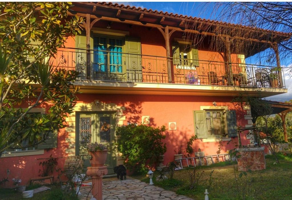 Spartia Villa | Best Kefalonia villas - charming 3 bedroom villa Gardenia