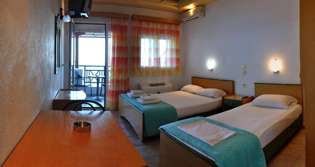 Kallithea Apartment | Big Blue Studios
