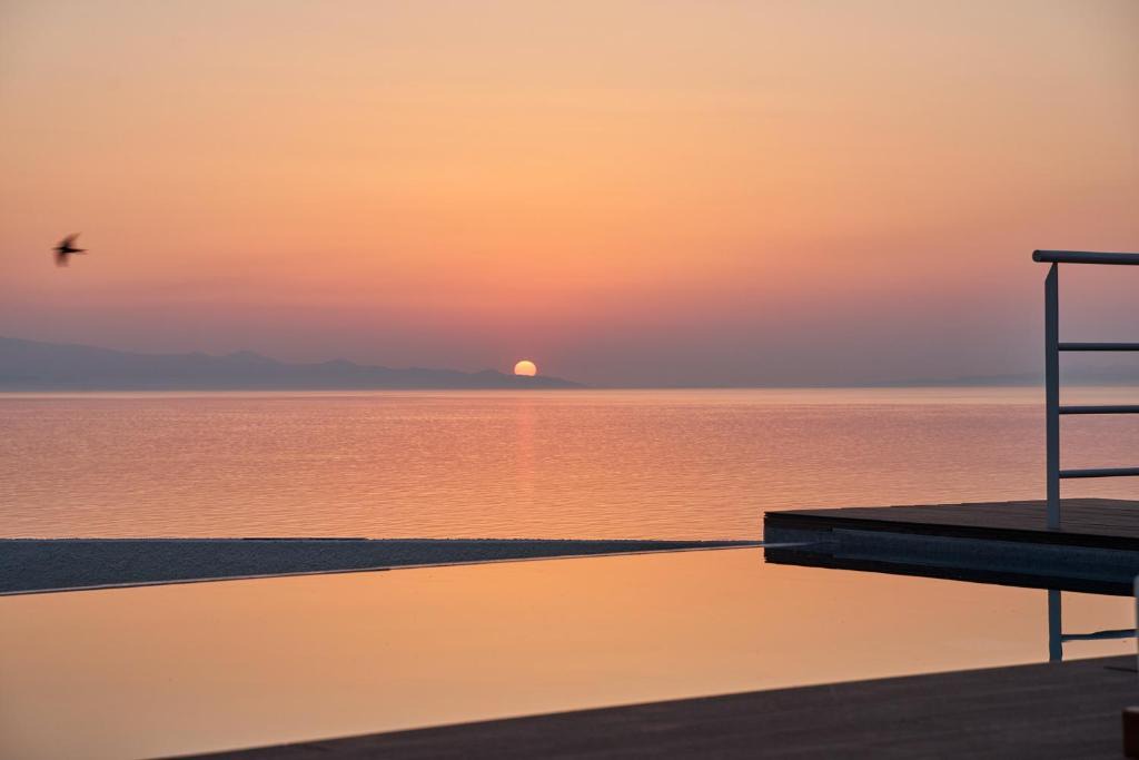 Agia Marina Mikrolimanou Villa | Blue Armonia Villa featuring SaltWater Heated Pool By KB Hospitality