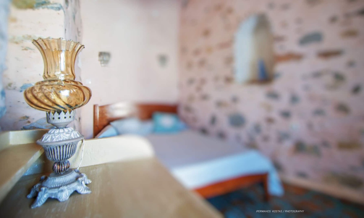 Ano Siros House | Βougainvillea's balcony