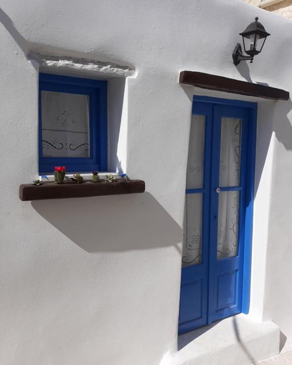 Ano Siros House | Card postal.