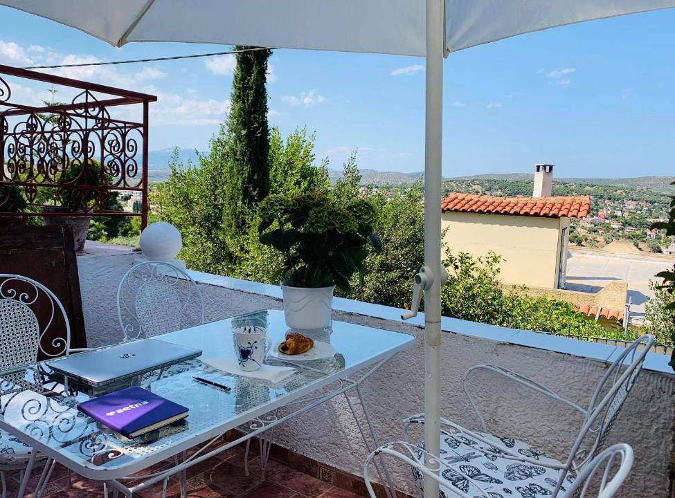 Markopoulo Mesogaias Apartment | Charming 1-Bed Apartment in Porto Rafti